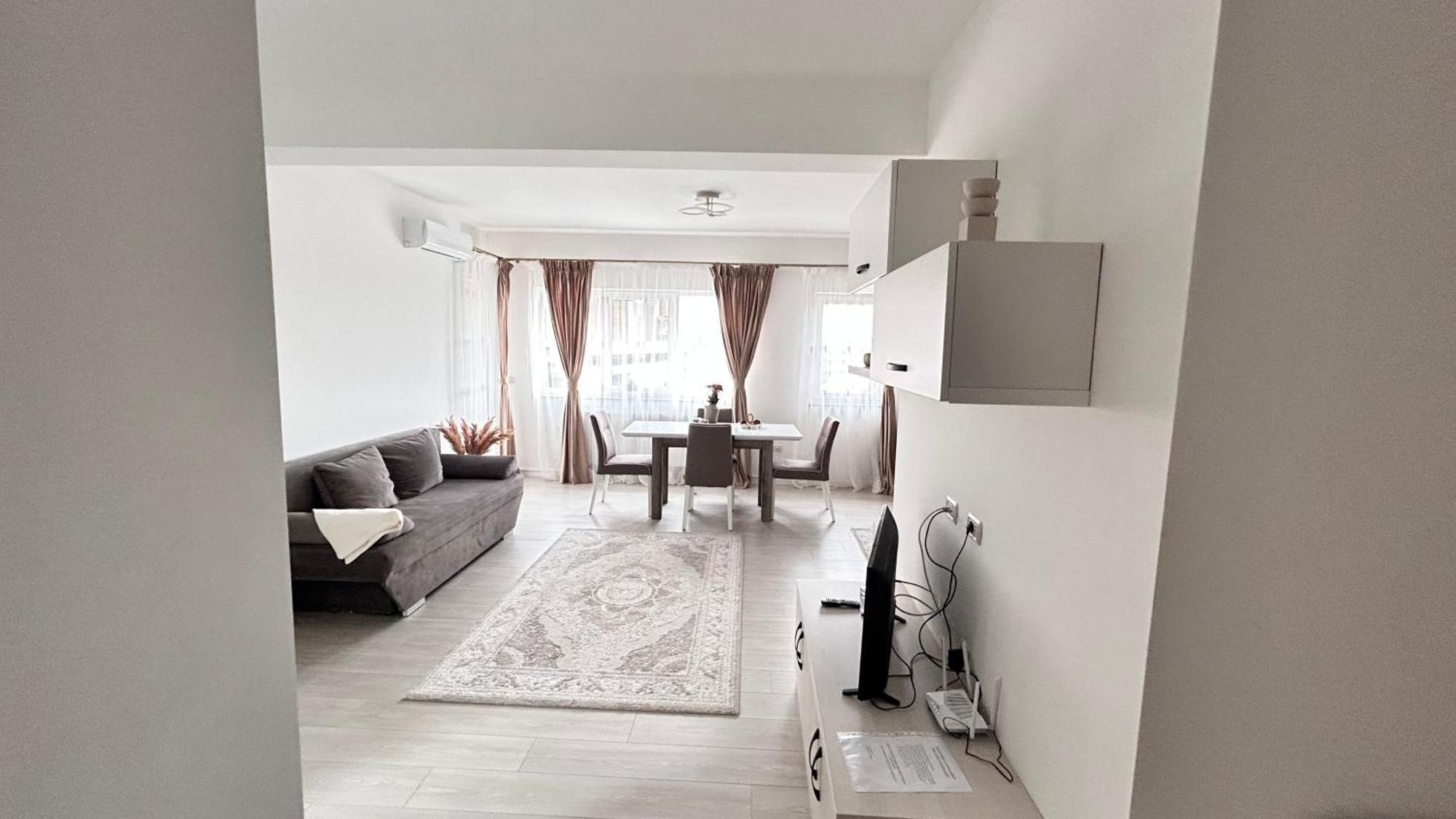 Appartamento Dany Luxury Apartament Rădăuţi Esterno foto